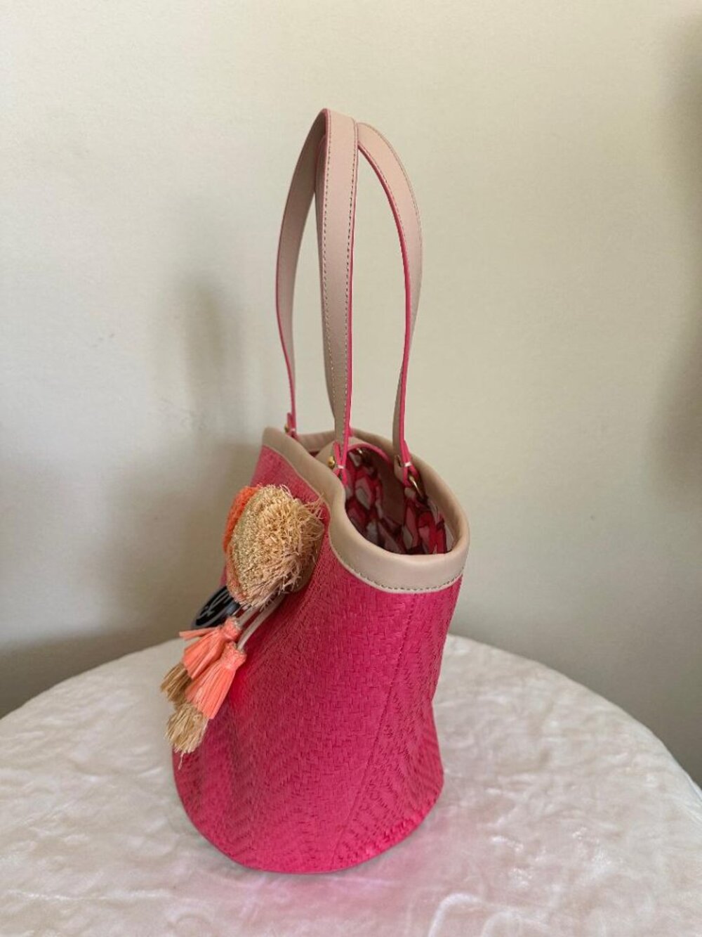 NWT JUICY COUTURE LYNN NORTH SHORE STRAW TOTE/BUCKET BAG  $198 MSRP - Picture 3 of 8